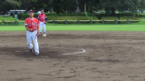 写真25投手